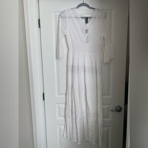 Elegant White Lace Mid-Sleeve Dress